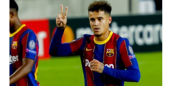Coutinho utfører kneoperasjon
